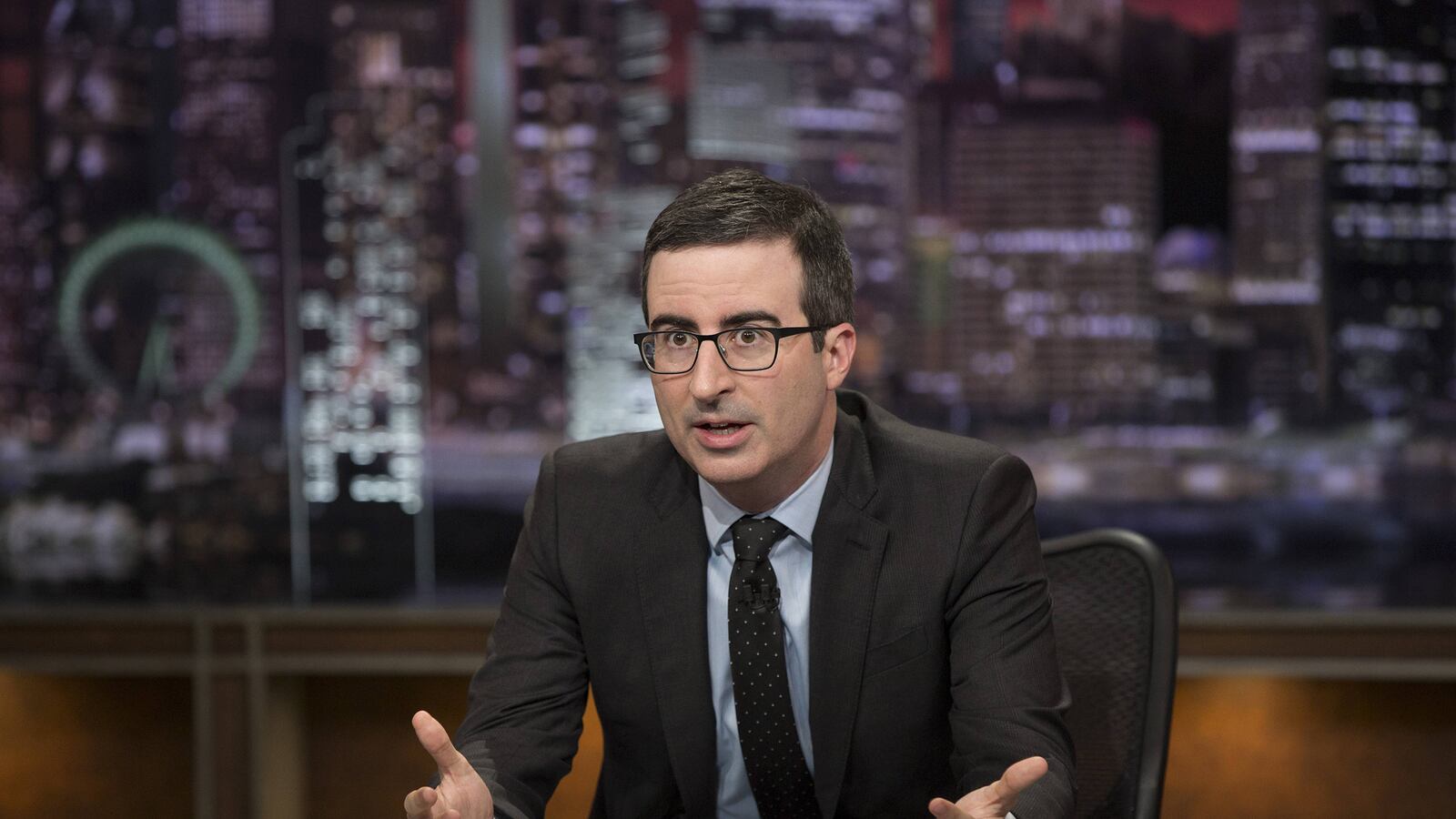 articles/2015/10/11/john-oliver-slams-toyota-over-isis-trucks-toyotas-are-being-used-as-instruments-of-death/151011-stern-john-oliver-tease_vhsvox