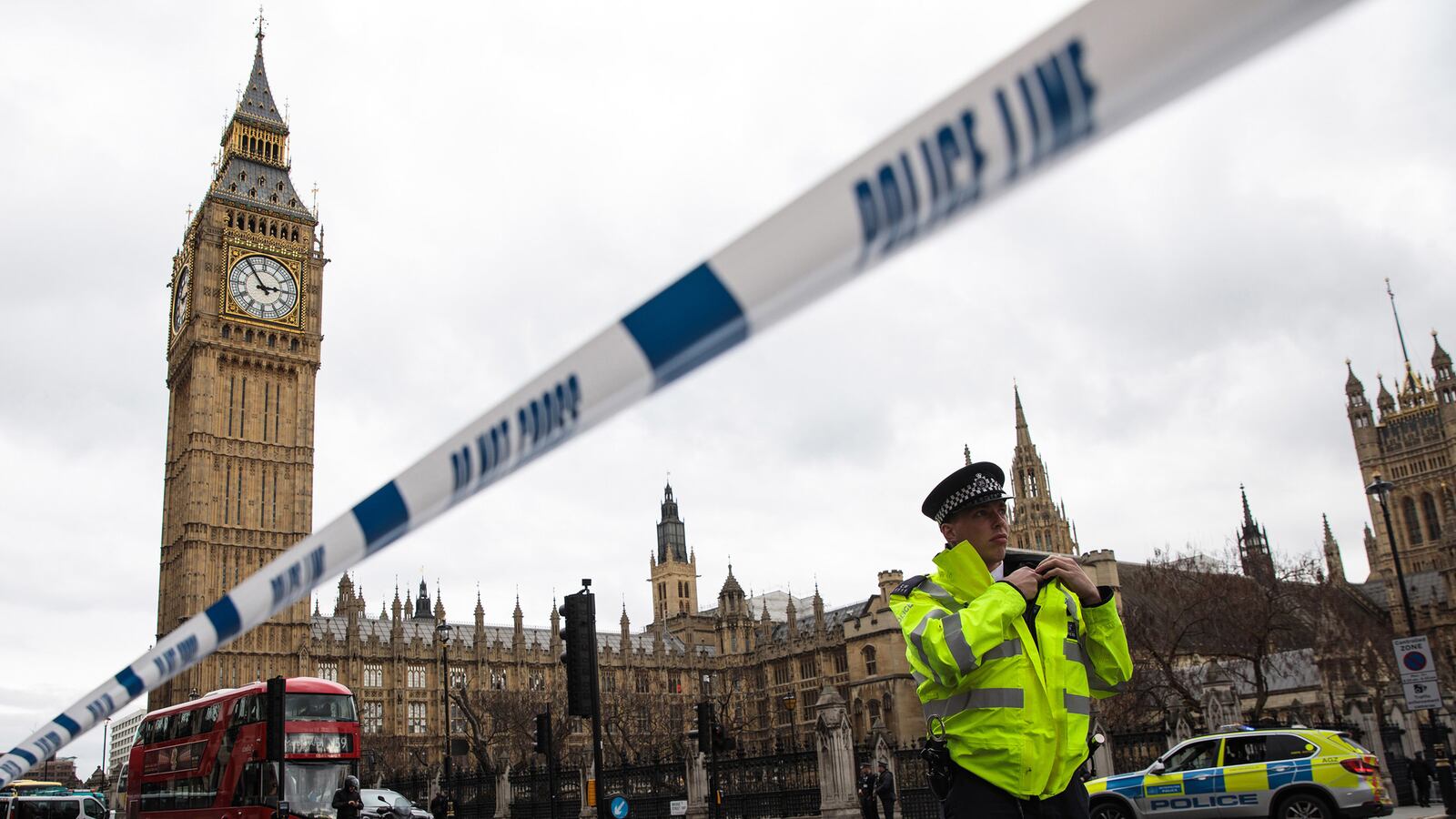 articles/2017/03/22/apparent-attack-reported-outside-u-k-parliament-in-london/170322-british-parliment-tease2_qhg0yl