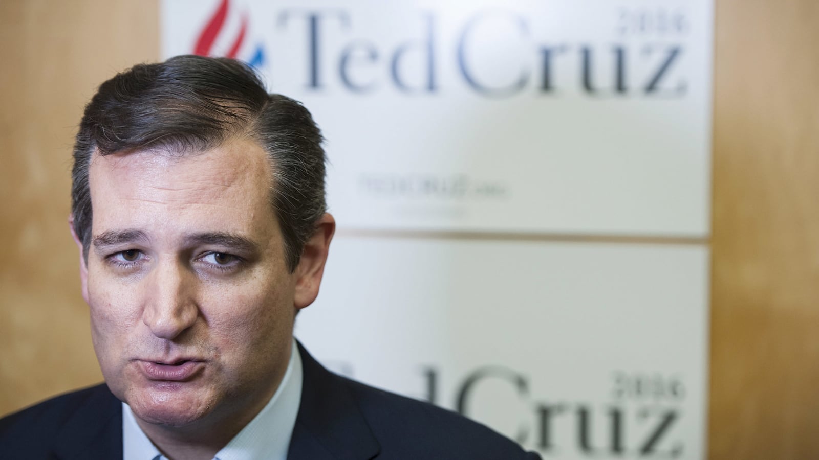 articles/2015/11/25/ted-cruz-s-donnie-jr-strategy/151124-tomasky-cruz-tease_c5sapc