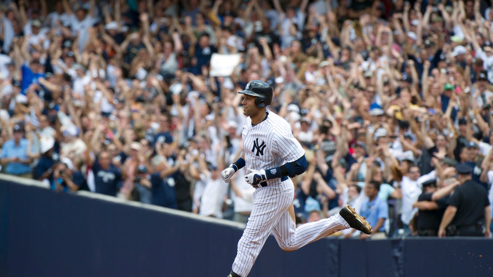 articles/2014/02/12/why-we-worship-derek-jeter-even-if-he-kinda-sucked-at-shortstop/140213-derek-jeter-silverman-tease-new_v8xflv