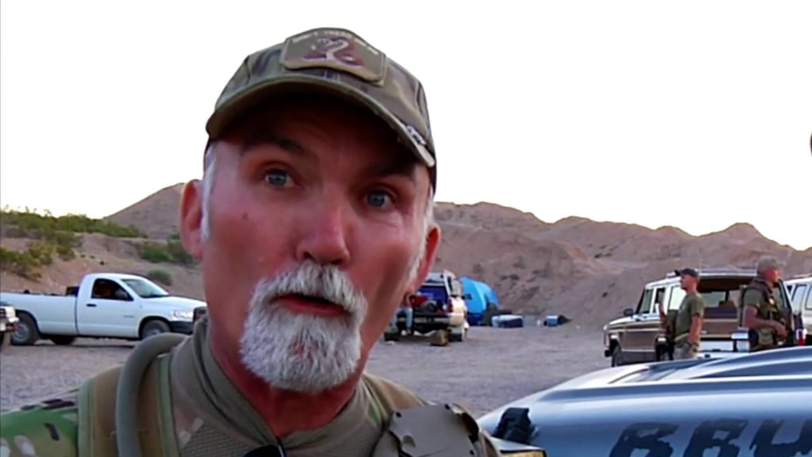 articles/2016/01/05/veteran-for-trump-backed-the-bundys/160104-resnick-bundy-trump-comrade-tease_d5m66f
