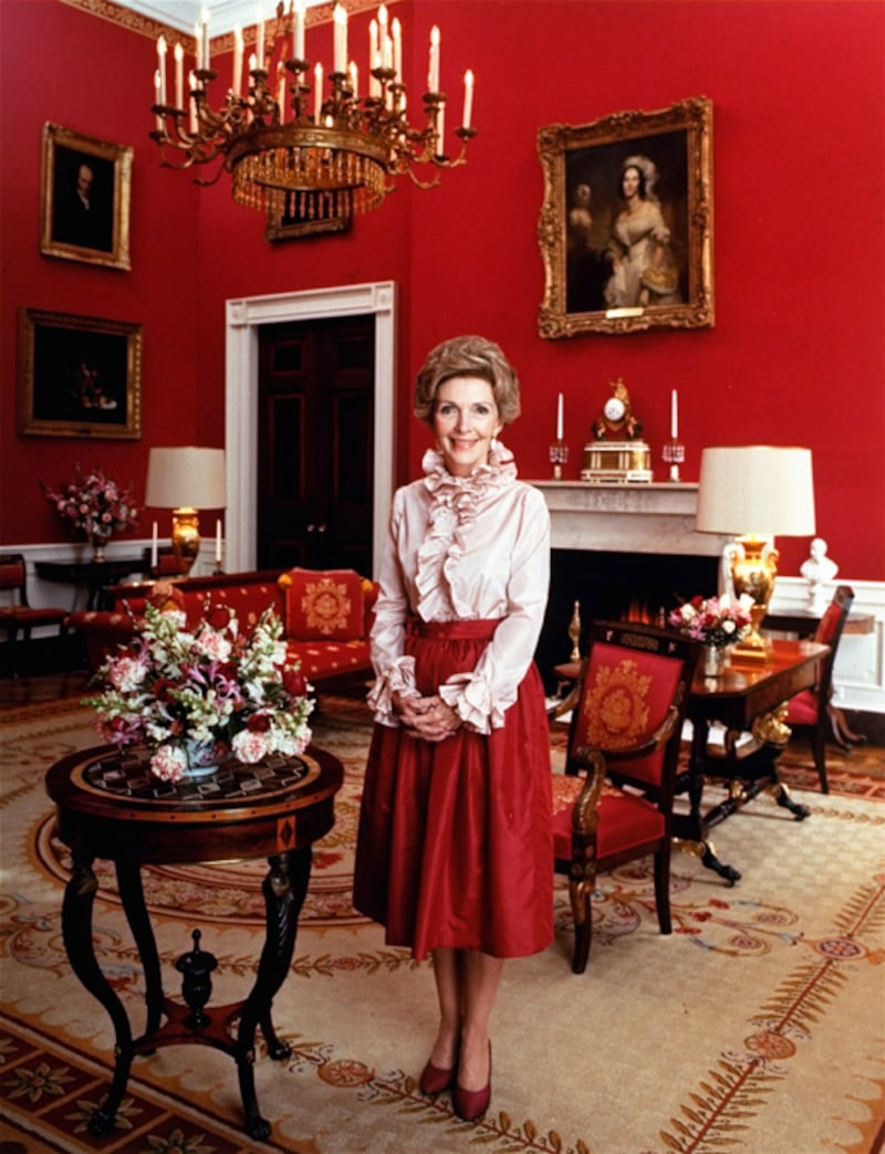galleries/2011/02/07/best-dressed-first-ladies/first-lady-fashion---reagan_pfdomi
