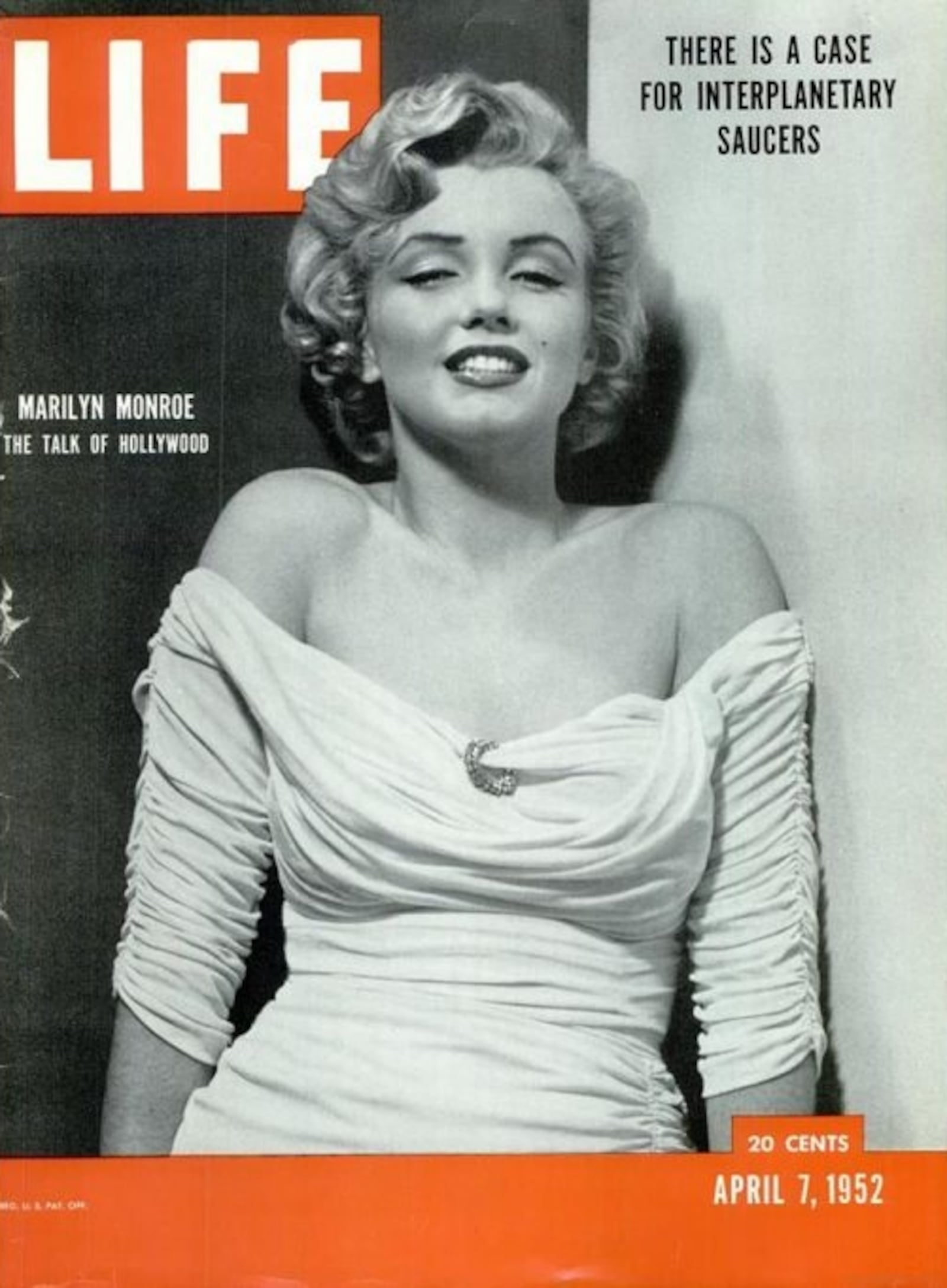 Marilyn Monroe in the cover of Life Magazine.