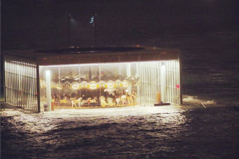 articles/2012/11/01/jane-s-carousel-survives-a-very-close-call-with-hurricane-sandy/janes-carousel-deluca-instagram_h7wspm