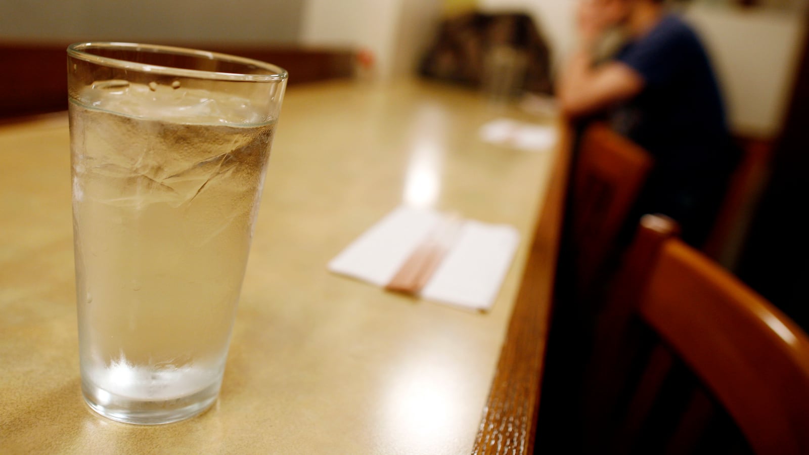 2009-06-16T000000Z_1827920385_GM1E56G0LWL01_RTRMADP_3_WATER-BEVERAGES_hj0ypb