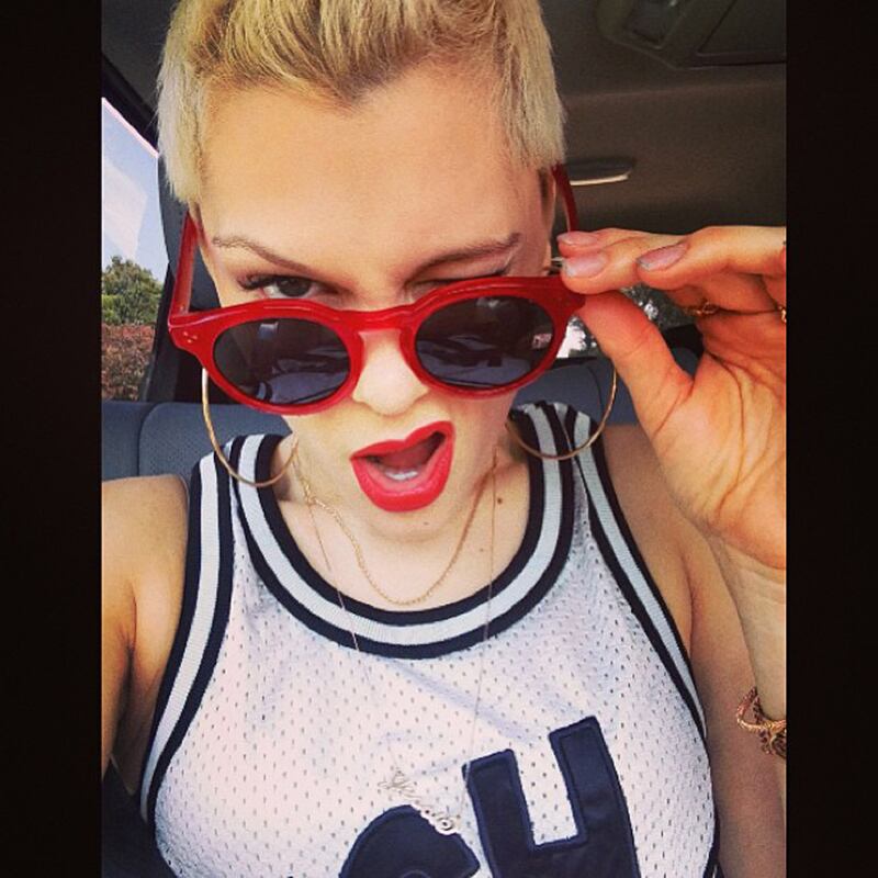 galleries/2013/08/18/lady-gaga-olivia-wilde-more-celebrity-twitter-pictures-photos/130815-celeb-instagram-10_gnfawm