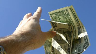 cheats/2008/10/31/the-depravity-of-i-bankers/throwing-money-away_a4lk4w