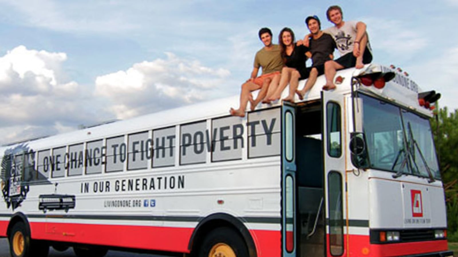 articles/2012/10/03/claremont-mckenna-students-try-life-on-1-a-day-in-living-on-one/one-dollar-a-day-documentary-bryce_zimzjr