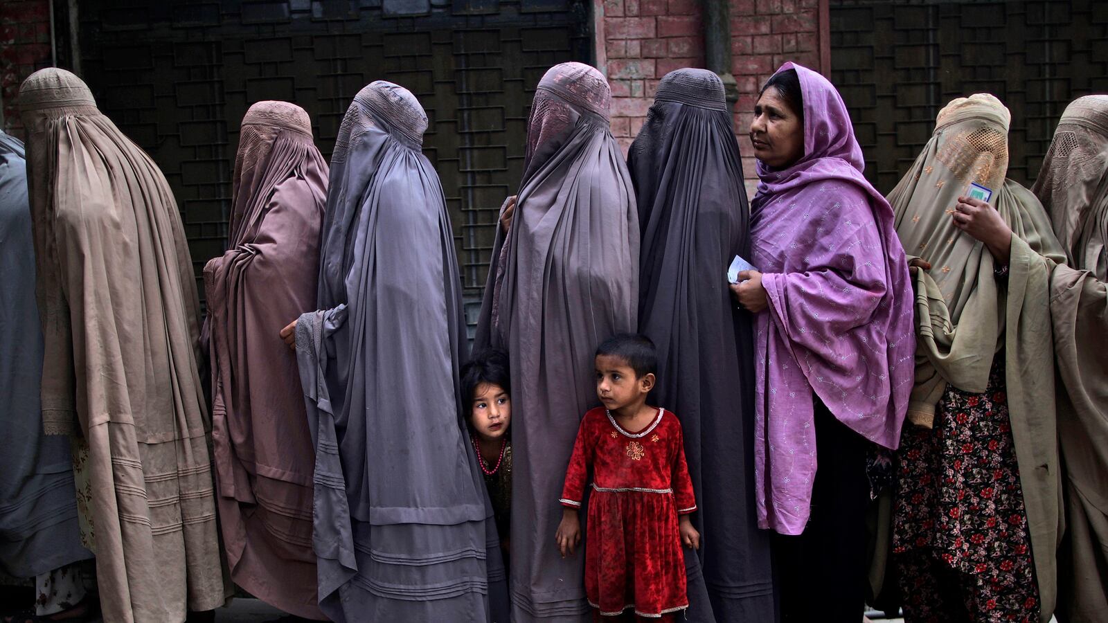 articles/2013/05/11/pakistan-votes-in-historic-election/130511-aslam-pakistan-vote-tease_zkhywt