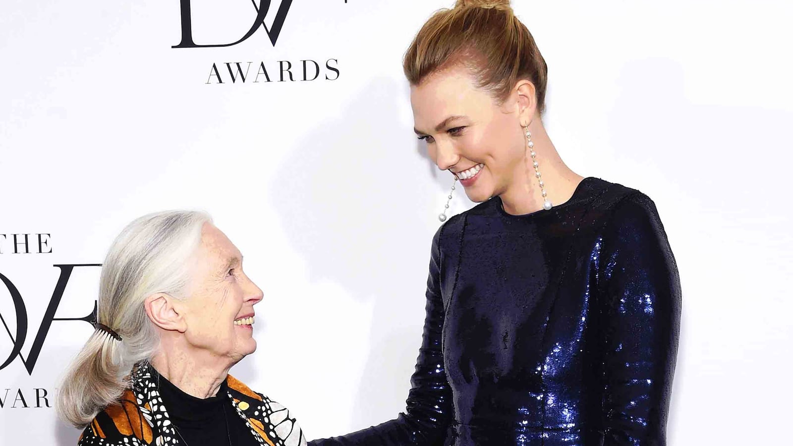 articles/2017/04/07/the-night-karlie-kloss-met-jane-goodall-meeting-the-dvf-awards-winners/170407-crocker-kloss-tease_cwv3w8