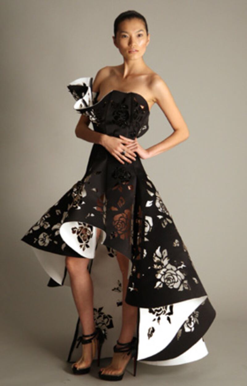 galleries/2009/09/16/fashion-week-day-7/fashion-week-day-7---marchesa-1_ojwojz