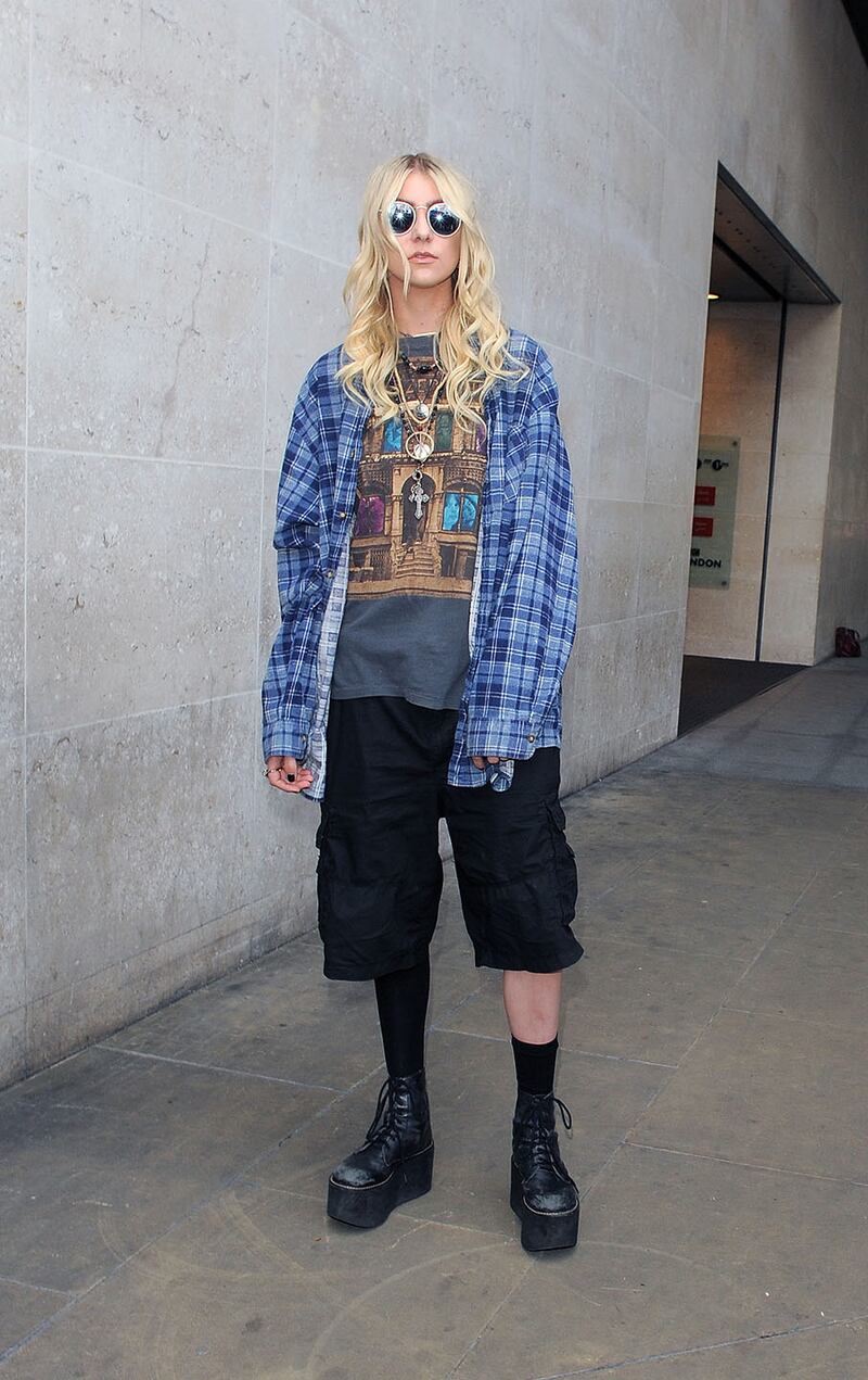 galleries/2014/06/20/michelle-dockery-olivia-wilde-and-more-best-and-worst-dressed-of-the-week/140612-fashion-best-worst-8_cthgjs