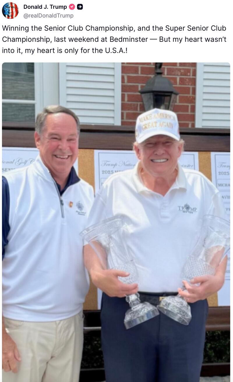 Donald Trump's golf victory post on Truth Social.