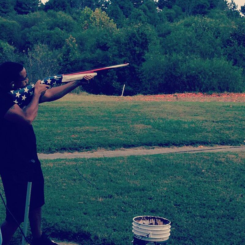 galleries/2013/10/06/miley-cyrus-james-franco-more-celebrity-twitter-pictures-photos/131004-cleb-twit-pic02_f6aioz