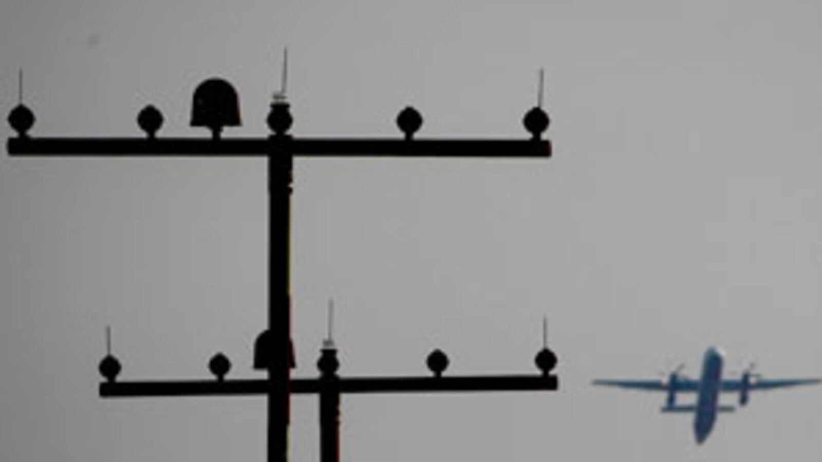 cheats/2010/04/20/new-ash-cloud-threatens-europe/ash-cloud_qbgpo6