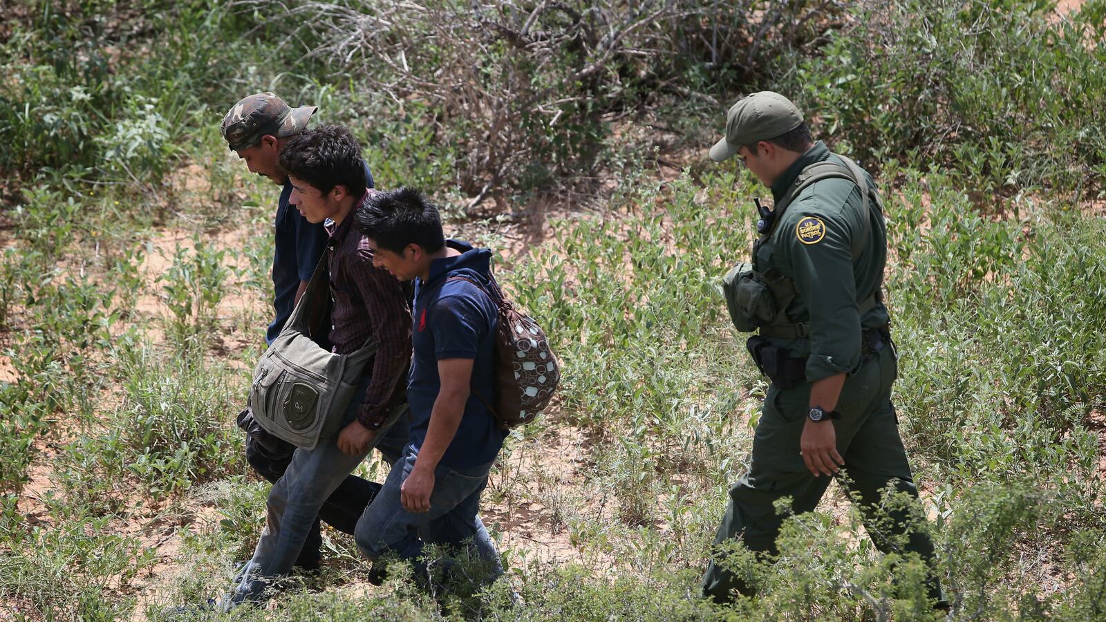 cheats/2014/10/24/border-deaths-drop-to-15-year-low/141024-border-crossing-cheat_kgmw0n