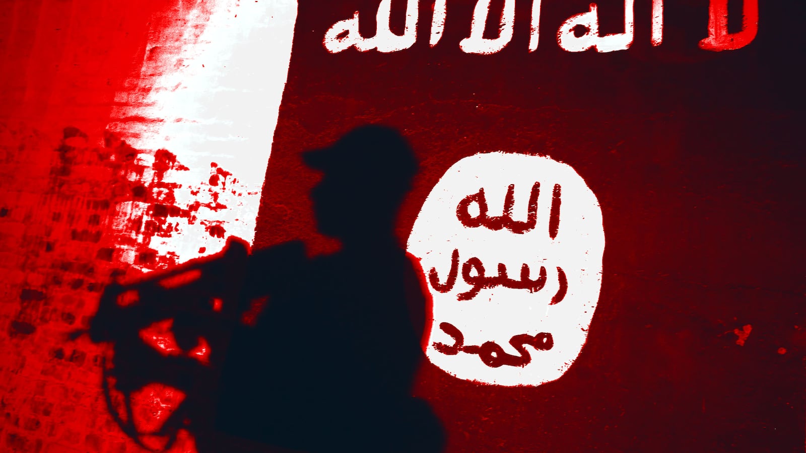 181003-Neuhof-isis-tease_wsduh2