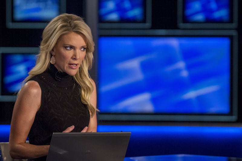 Host Megyn Kelly prepares for her Fox News Channel show 'The Kelly File' in New York September 23, 2015.