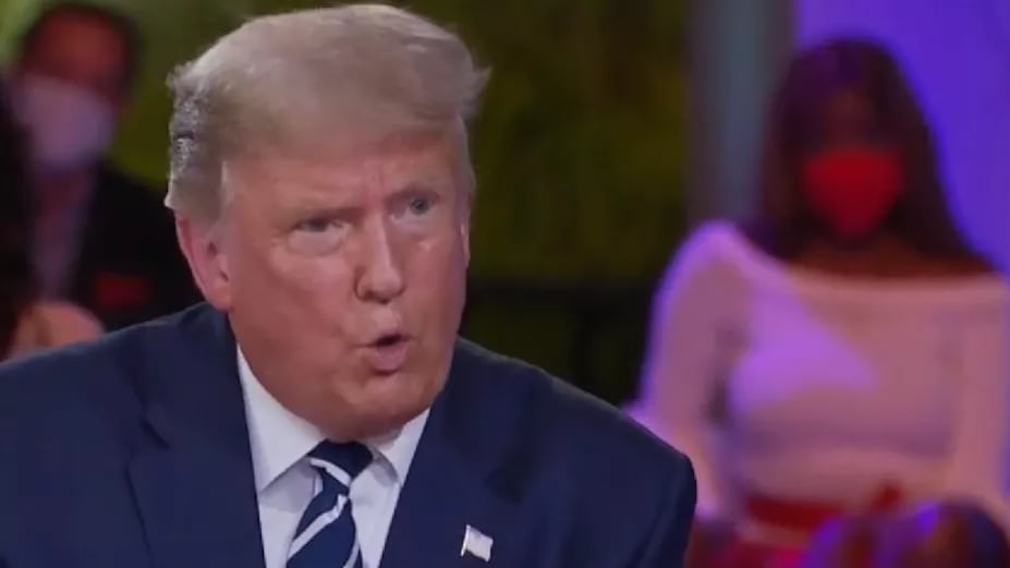 nodding-woman_kpecdi