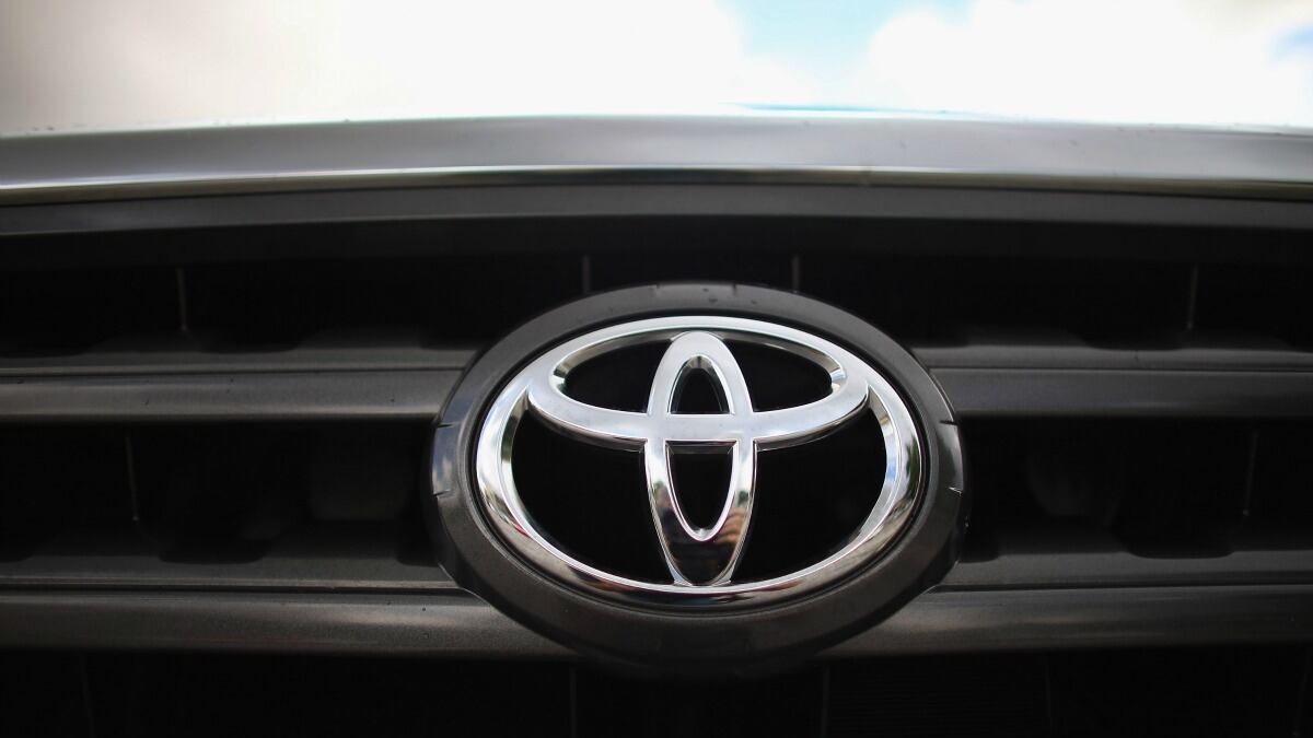 cheats/2012/12/26/toyota-acceleration-suit-to-cost-1-billion/toyota-settlement-cheat_hiqsp8