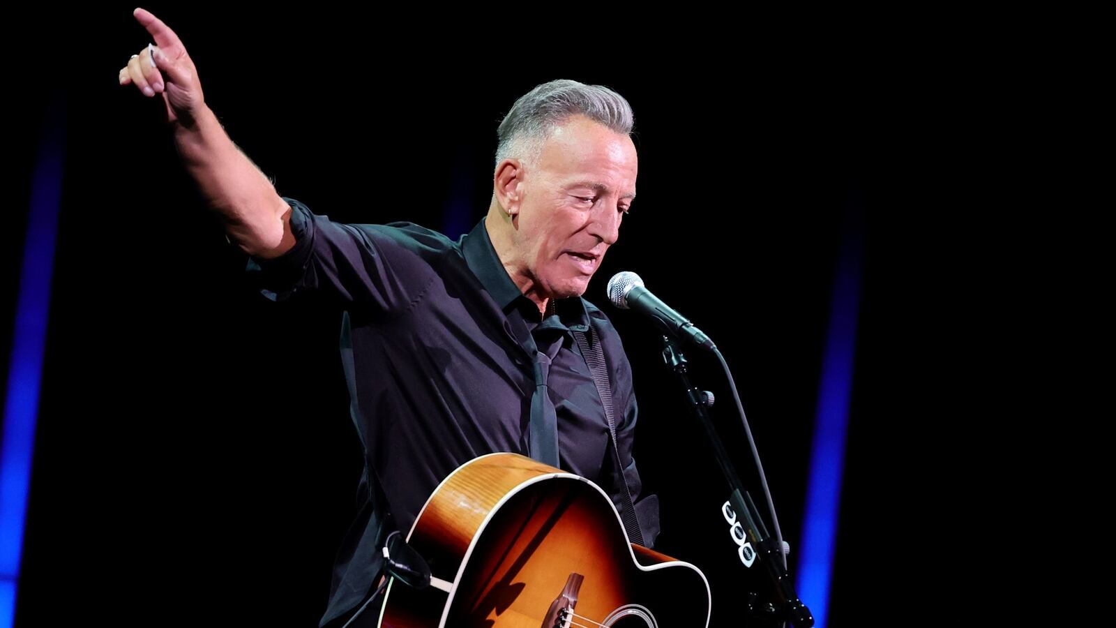 LOS ANGELES, CALIFORNIA - OCTOBER 18: (FOR EDITORIAL USE ONLY) Bruce Springsteen performs onstage during the Academy Museum 5th Annual Gala in Partnership with Rolex at Academy Museum of Motion Pictures on October 18, 2025 in Los Angeles, California. (Photo by Emma McIntyre/Oscars/Getty Images for Academy Museum of Motion Pictures)