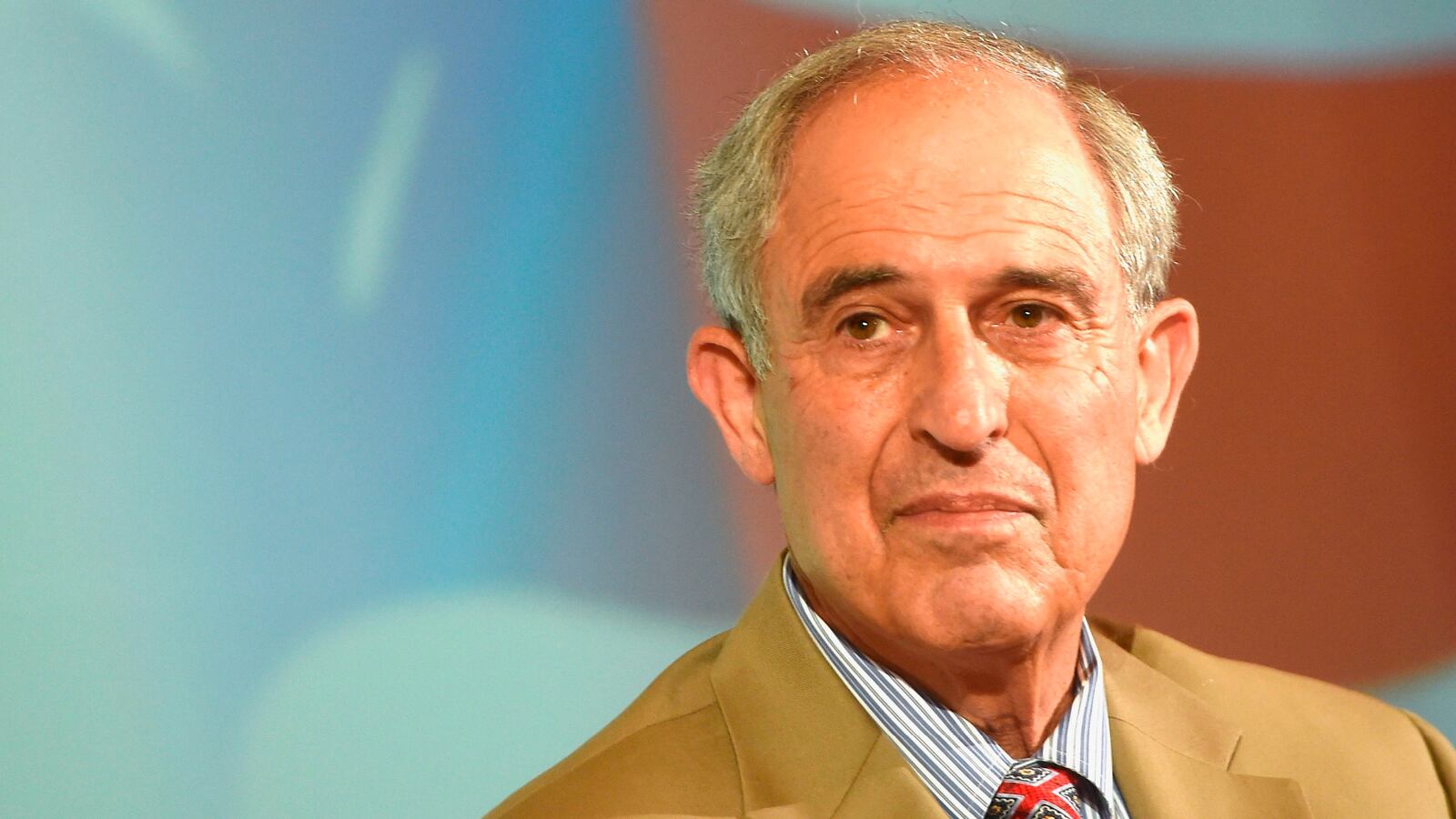 180827-lanny-davis-cnn-lie-cheat_susrzx