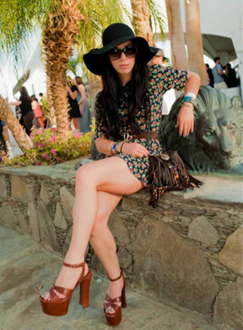 galleries/2011/04/16/2011-coachella/coachella-fans-24_gxazjs