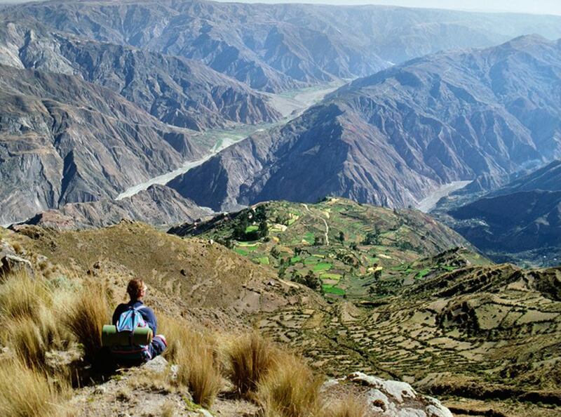 galleries/2013/06/02/the-13-best-hiking-trails-in-the-world-photos/130531-hiking2_qoukom