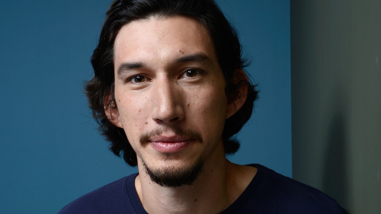 cheats/2014/02/27/girls-star-cast-in-star-wars/140227-adam-driver-cheat_khk6up