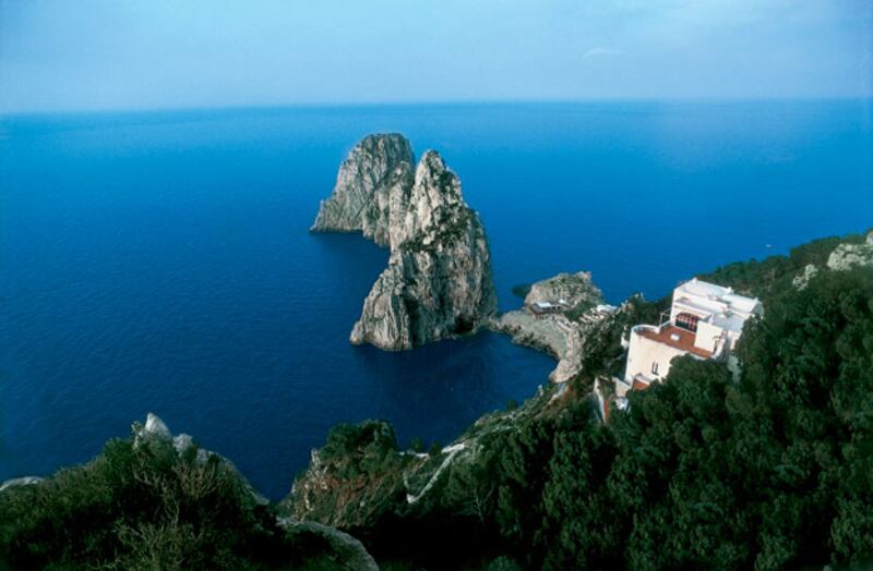 galleries/2010/07/14/island-escapes/100-island-book-2_iyvsvl