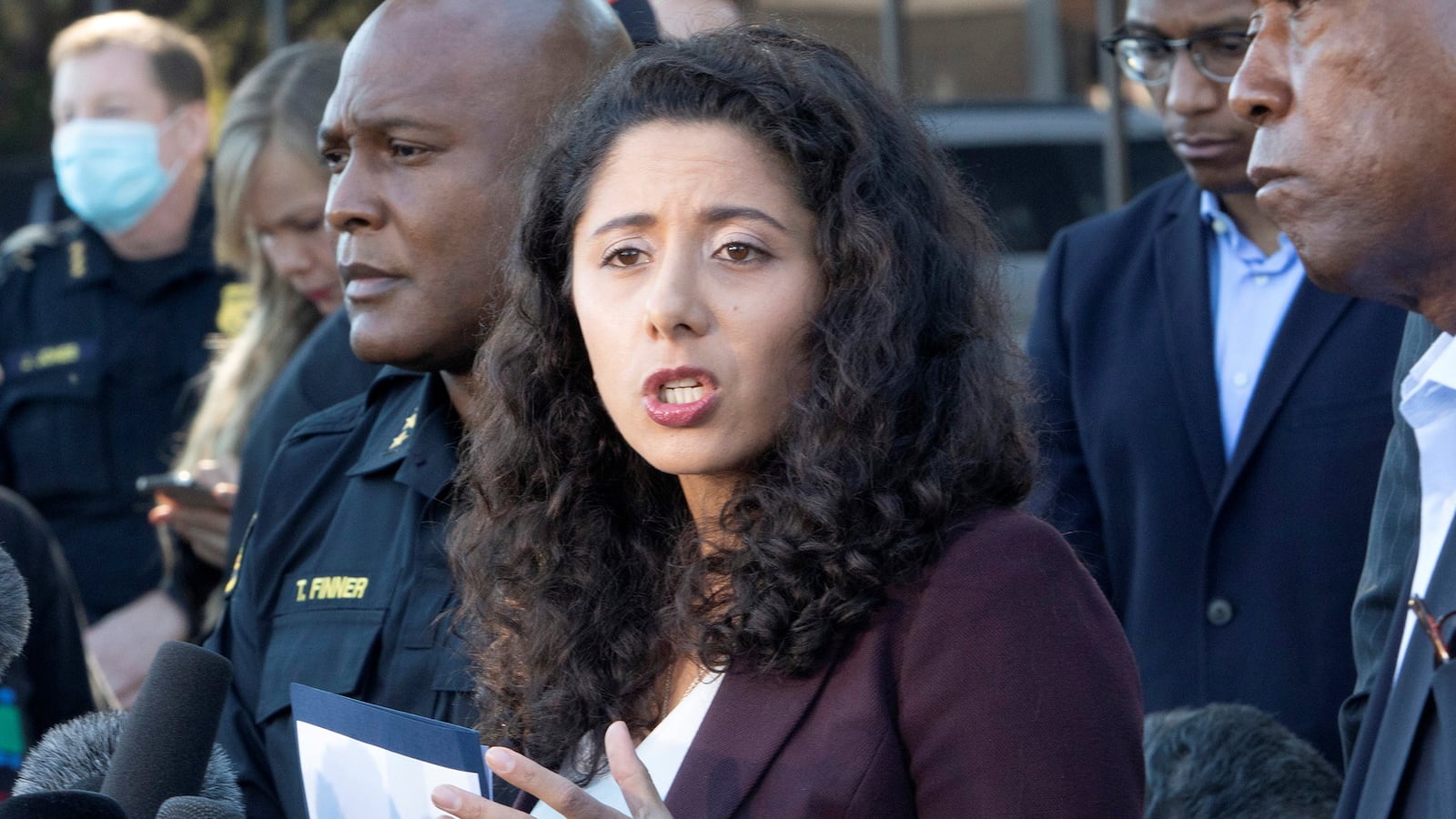 2021-11-06T231937Z_1823088933_RC23PQ9AW7T7_RTRMADP_3_TEXAS-SECURITY_gzryiy