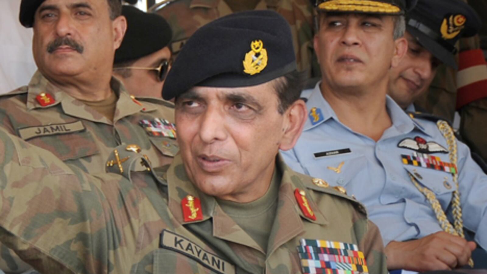 articles/2010/10/22/ashfaq-kayani-can-pakistans-army-chief-end-the-afghan-war/gul-kayani-pakistan_135743_qnuhma