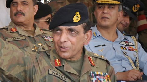articles/2010/10/22/ashfaq-kayani-can-pakistans-army-chief-end-the-afghan-war/gul-kayani-pakistan_135743_qnuhma