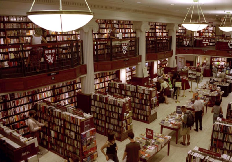 galleries/2010/02/22/america-reads/america-reads---boston_tbpzoj