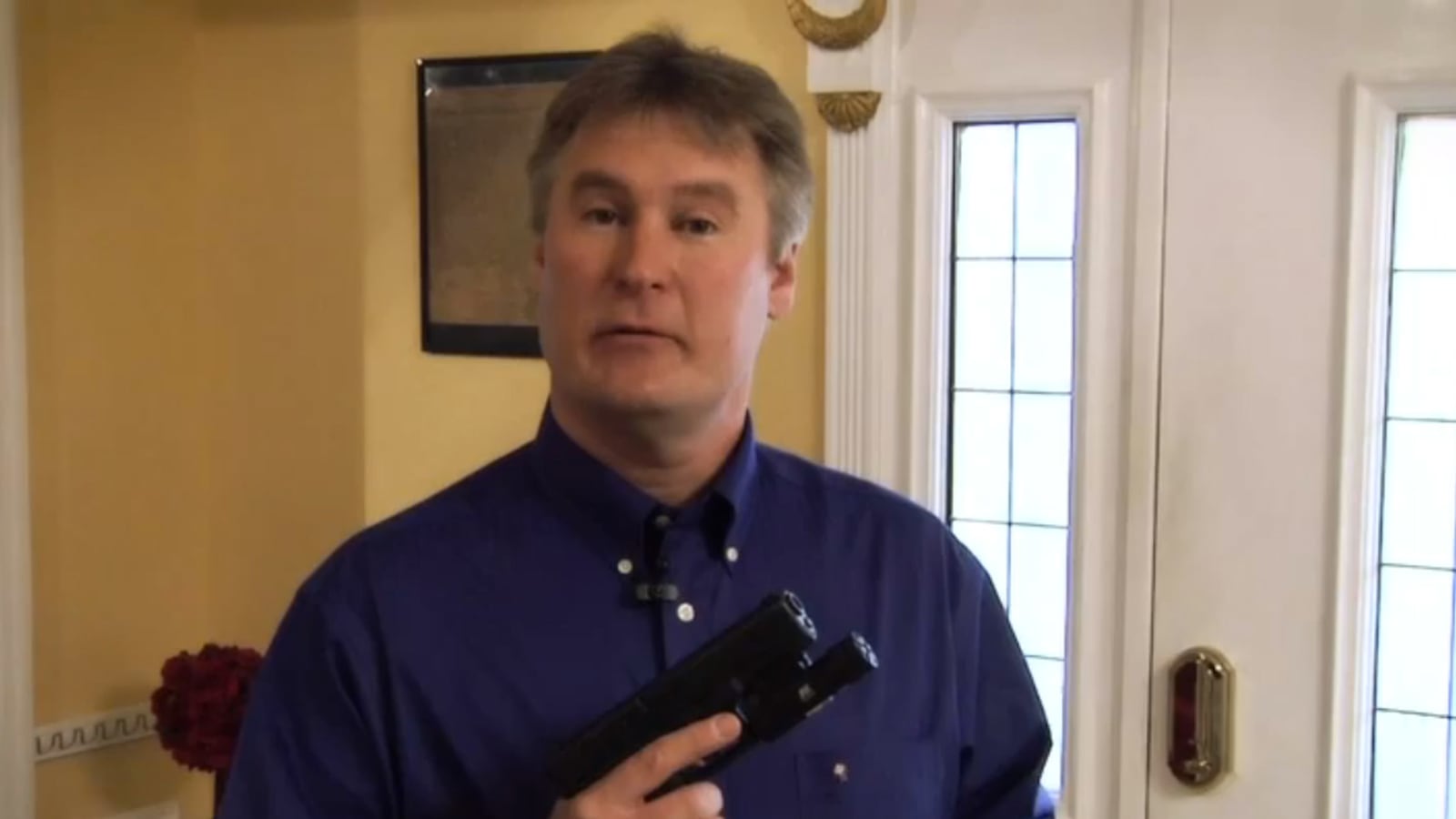 articles/2014/04/10/pol-s-spoof-ad-aims-for-lolz-and-senate-seat/140110-quast-iowa-nuzzi-tease_ssqs0a