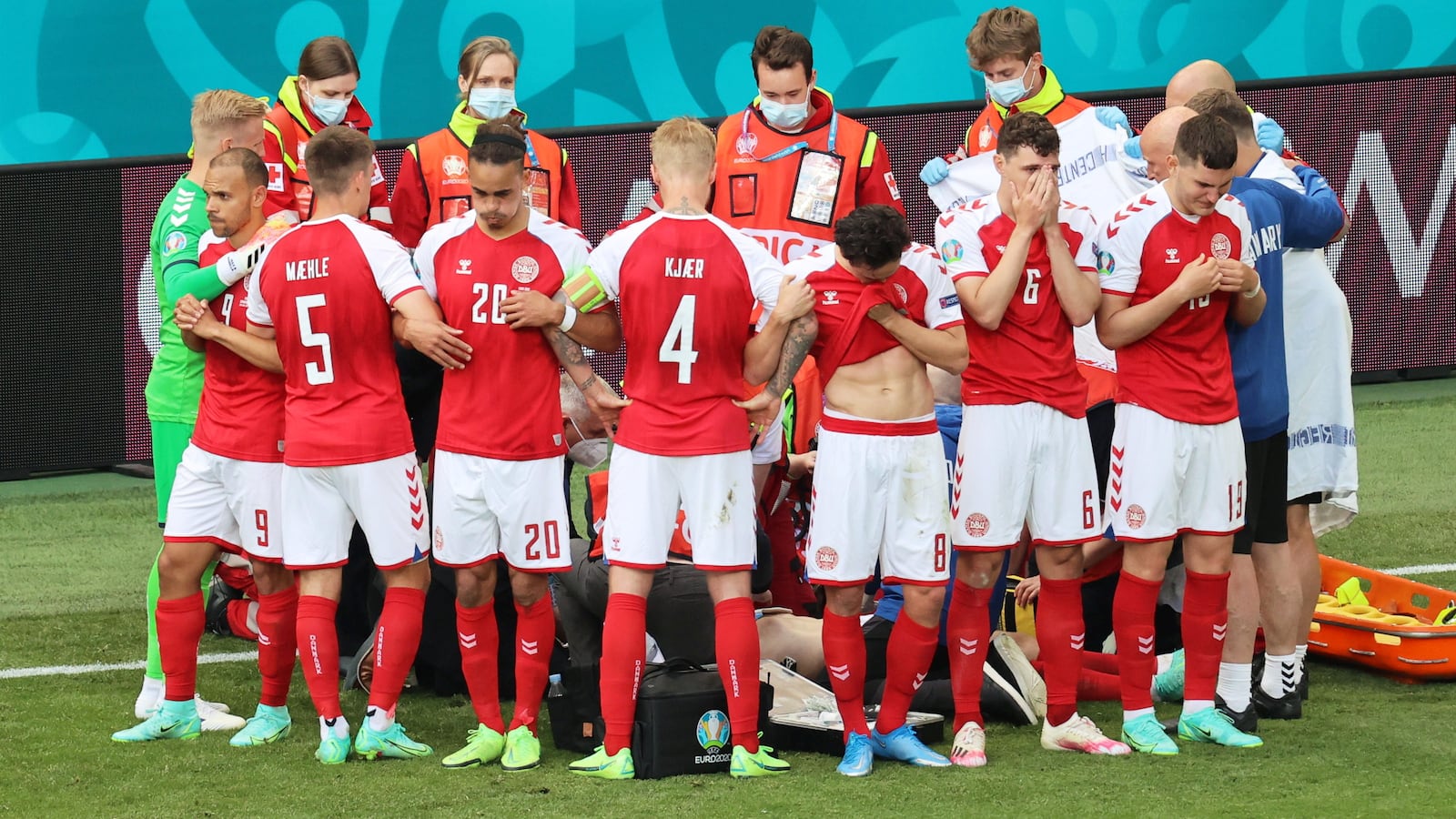 2021-06-12T171114Z_434640909_UP1EH6C1AS2ZX_RTRMADP_3_SOCCER-EURO-DNK-FIN-REPORT_mit65p