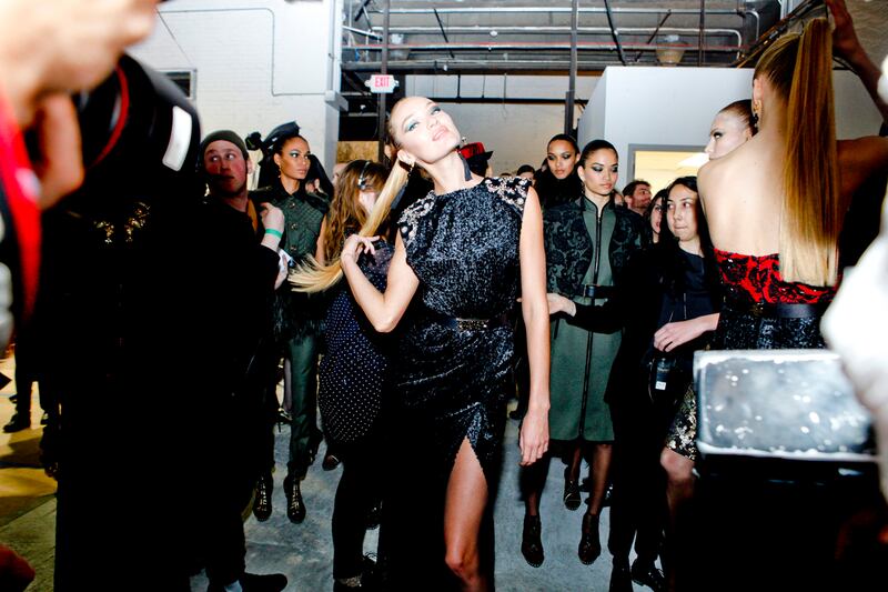 galleries/2012/02/11/backstage-at-jason-wu-fall-2012-show-photos/jason-wu-11_ofl6hj