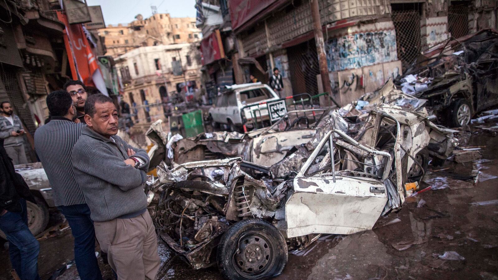 cheats/2013/12/24/car-bomb-kills-12-in-egypt/131224-egypt-car-bomb-cheat_uibwh9