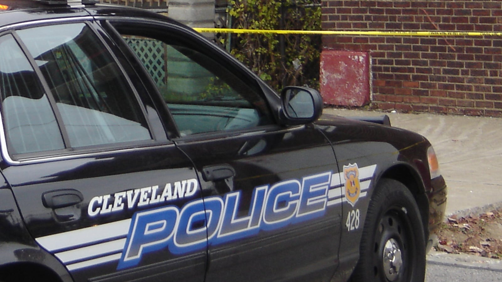 cheats/2015/04/12/3-year-old-shoots-kills-1-year-old/150412-boy-shot-clevelan-cheat_tzhxtr