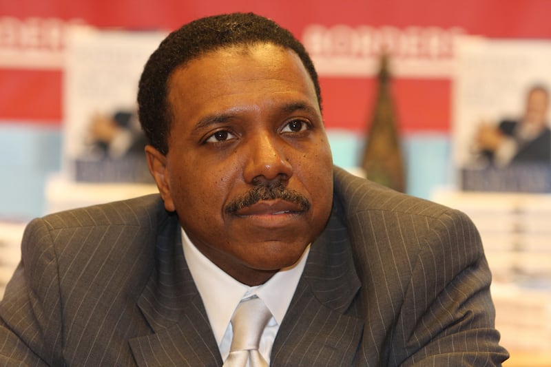 articles/2012/06/12/creflo-dollar-s-problematic-corporal-punishment-defense/frazier-creflo-dollar_oalwsd