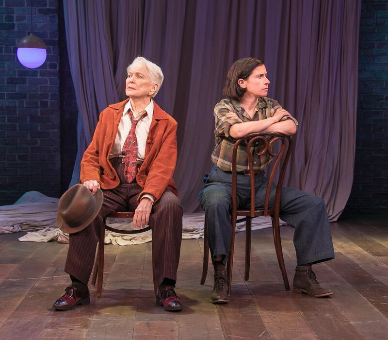 5._Ellen_Burstynand_Hannah_in_a_scene_from_AS_YOU_LIKE_IT_directed_by_John_Doyle._Photo_by_Lenny_Stucker_wgeuwm