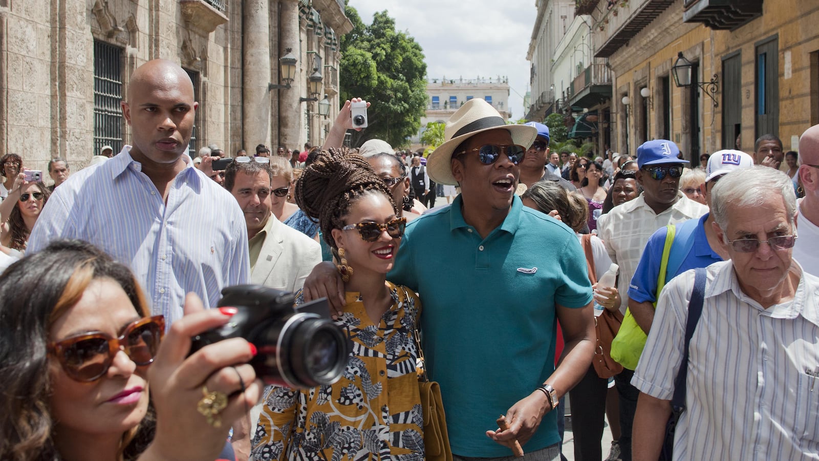 articles/2014/12/18/the-coming-cuban-tourist-crush/141217-irving-cuba-tease_ofs4ql