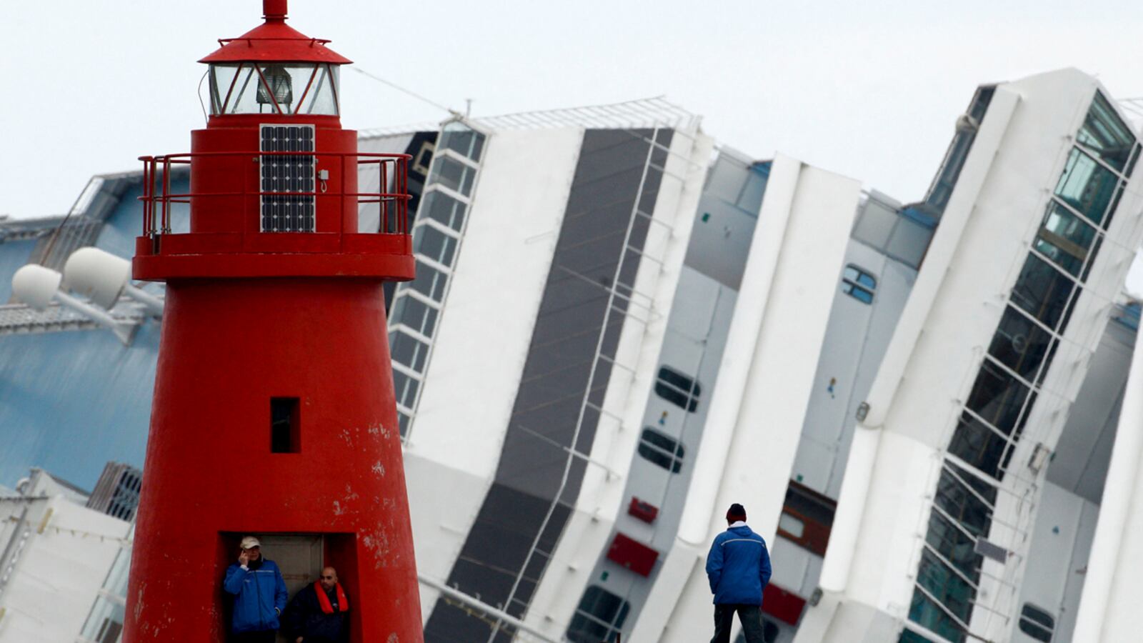 articles/2012/02/22/8-more-bodies-found-on-shipwrecked-italian-cruise-ship/ghosts-concordia-nadeau_ujdtjx