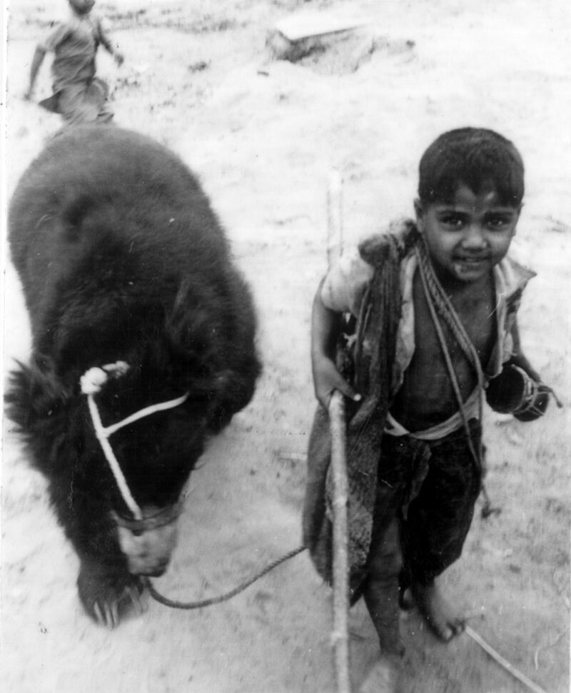 galleries/2014/04/20/inside-india-s-legendary-kathputli-slum-photos/140417-tomorrow-we-disappear-7_anwebd