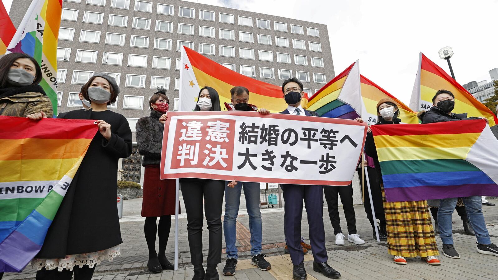 2021-03-17T032427Z_1722388527_RC2RCM9C2LPZ_RTRMADP_3_JAPAN-LGBT-MARRIAGE_ggnnqa