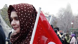 cheats/2010/10/07/turkey-ending-campus-headscarf-ban/turkey-ending-campus-headscarf-ban_es4mei