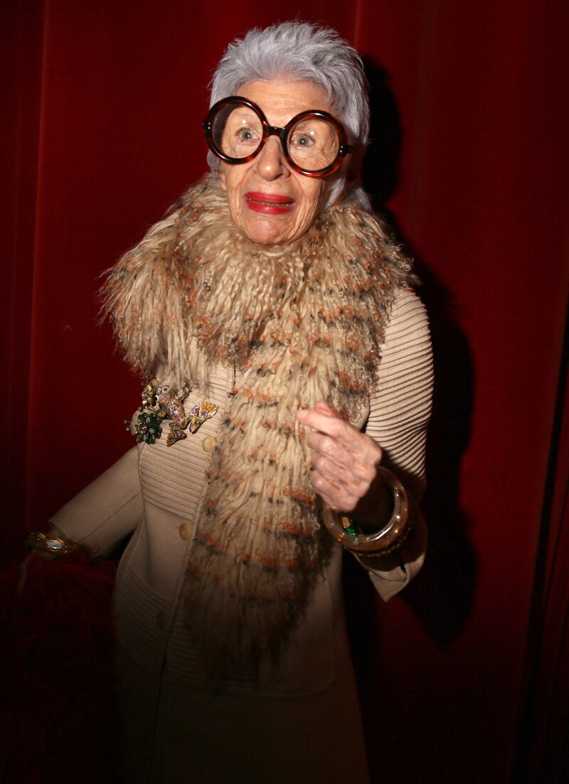 galleries/2013/08/01/iris-apfel-s-most-iconic-looks/130808-Iris-Apfel-03_pgnemn
