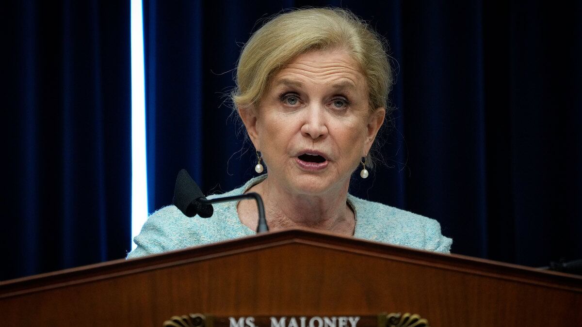 220217-carolyn-maloney-hero_nebj0i