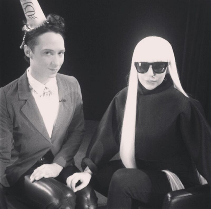galleries/2014/03/22/from-madonna-to-beyonce-the-11-best-fashion-instagrams/140321-fashion-instas-johnnygweir_dnybus