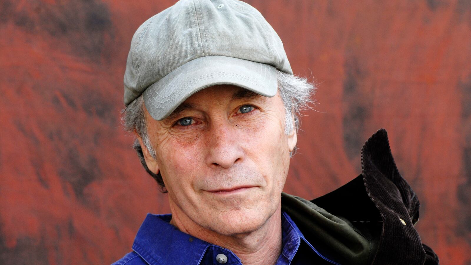 articles/2014/11/04/richard-ford-s-artful-survivalist-guide-the-return-of-frank-bascombe/141103-leclair-ford-tease_bura7s